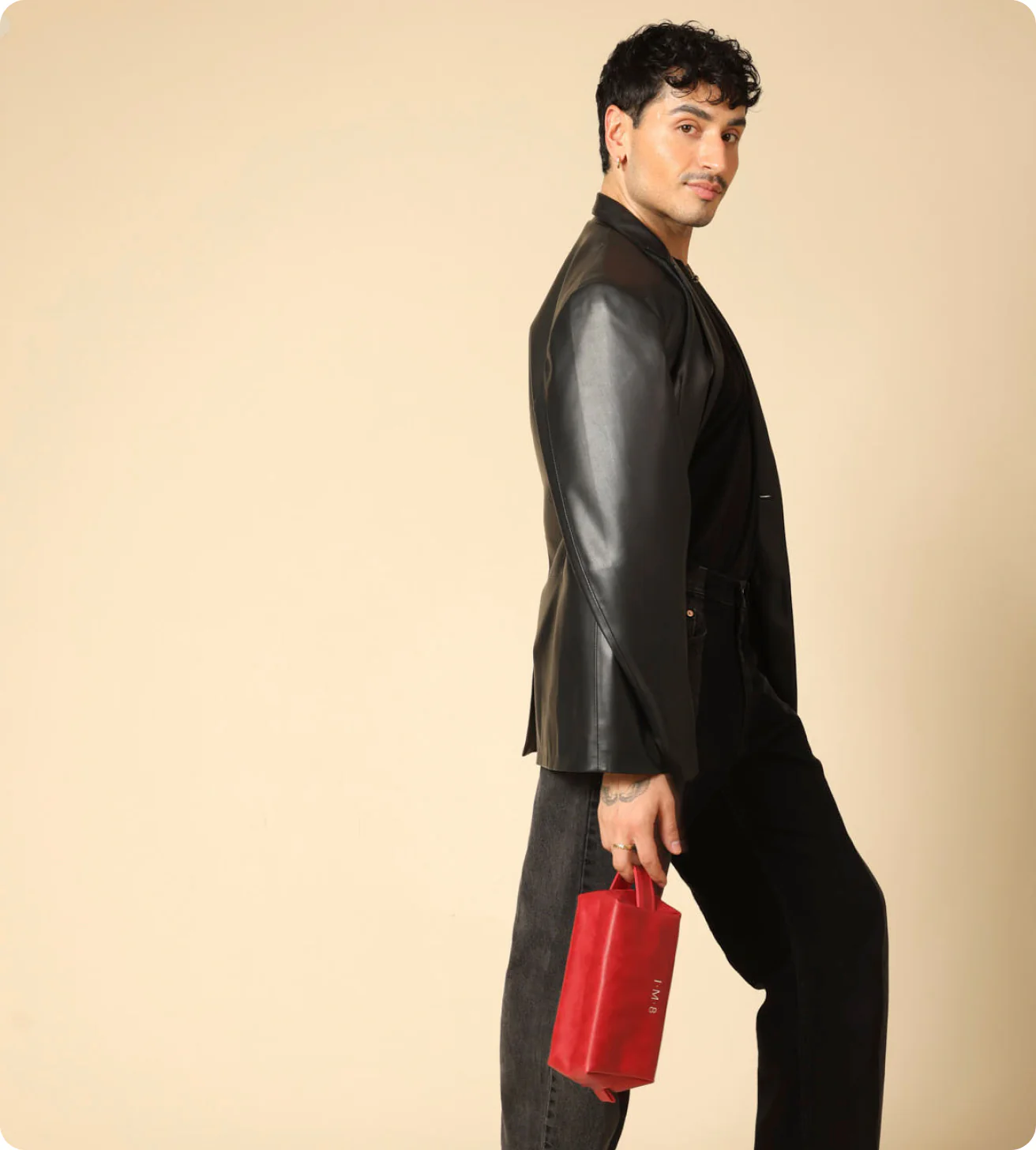IM8 Limited Edition Vegan Leather Travel Pouch - Image 6